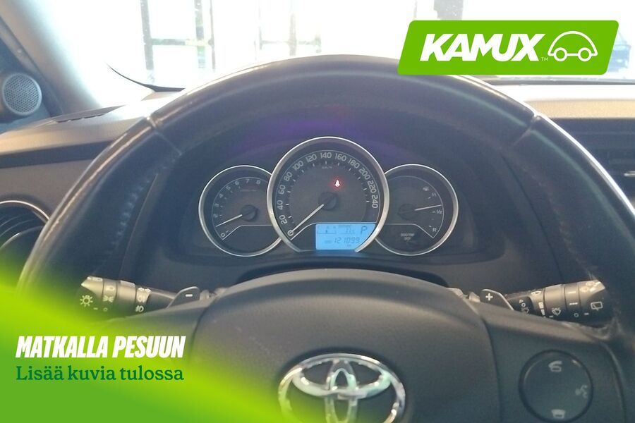 Toyota Auris vaihtoauto