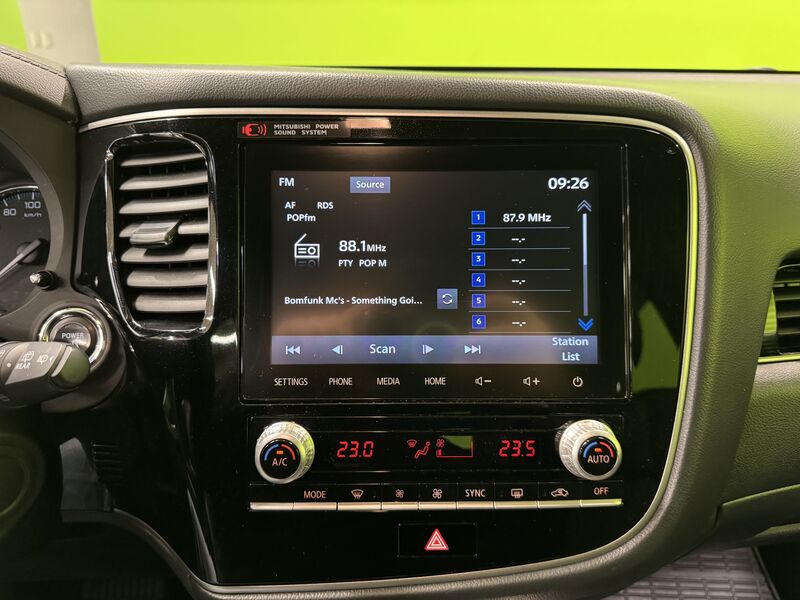 Mitsubishi Outlander PHEV vaihtoauto