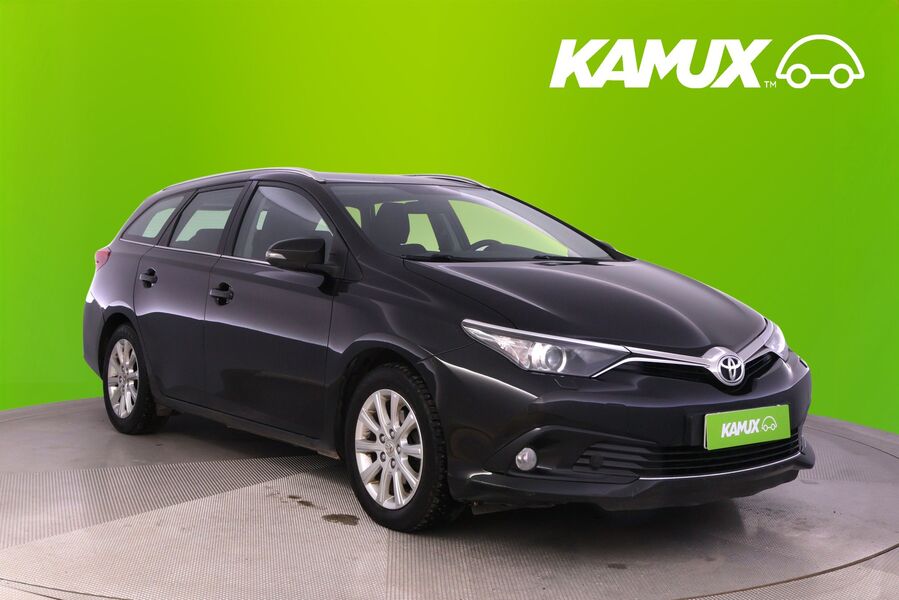 Toyota Auris vaihtoauto