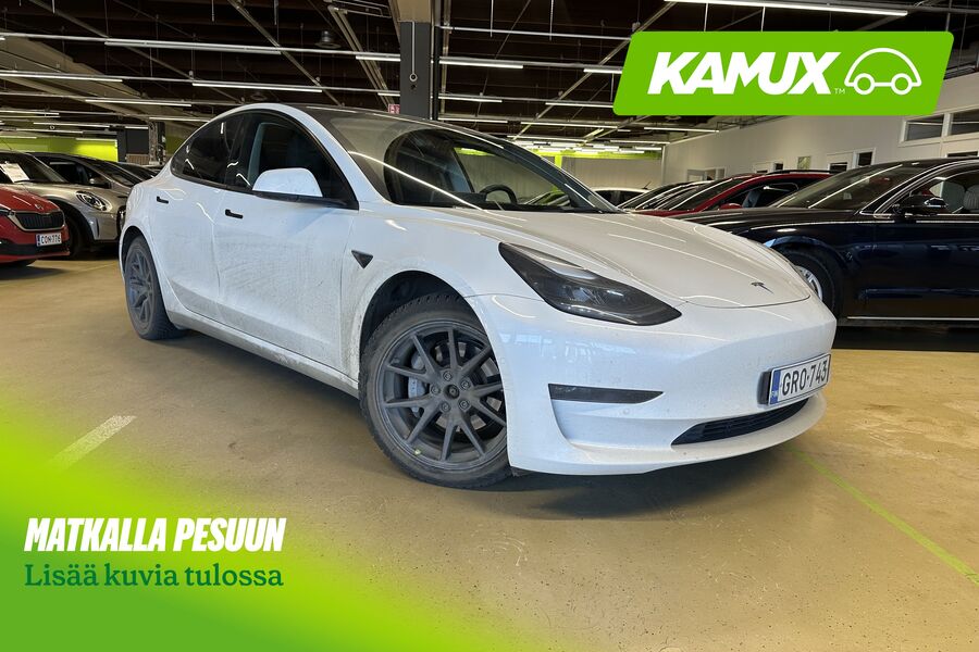 Tesla Model 3 vaihtoauto