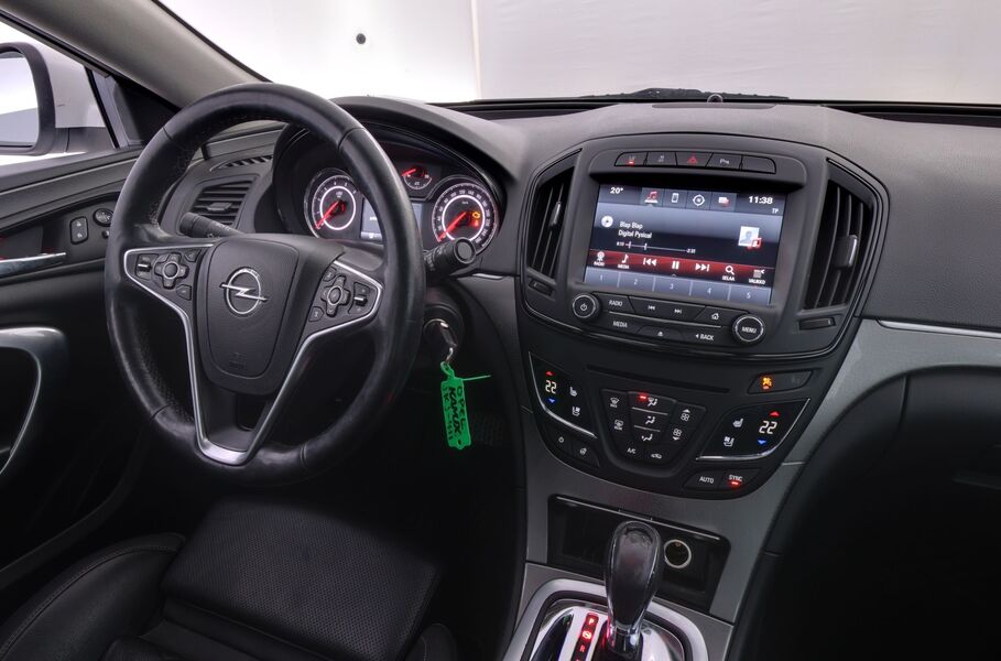 Opel Insignia vaihtoauto