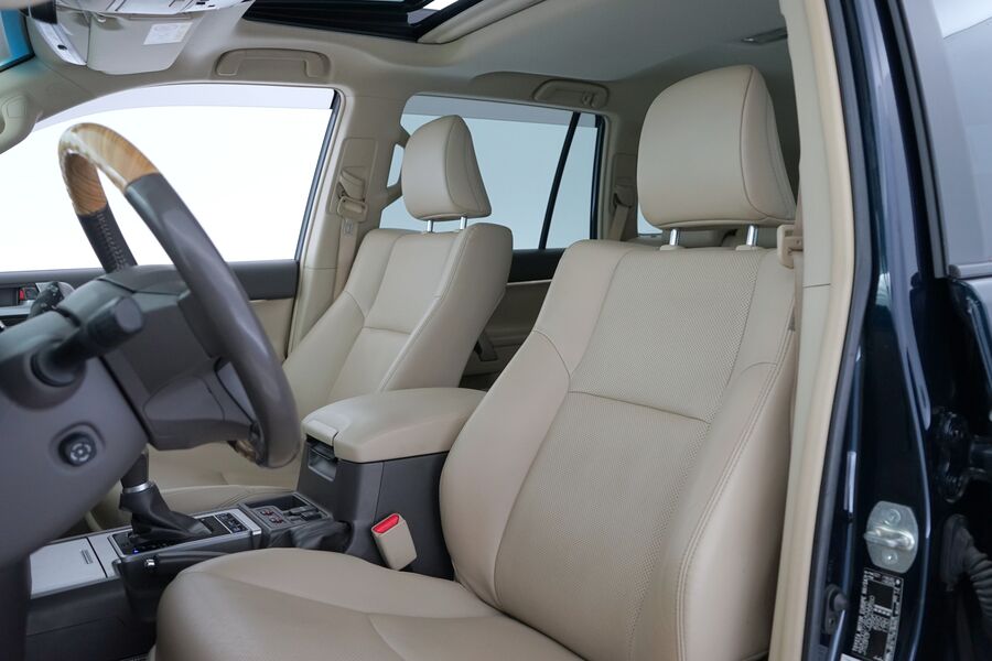 Toyota Land Cruiser vaihtoauto