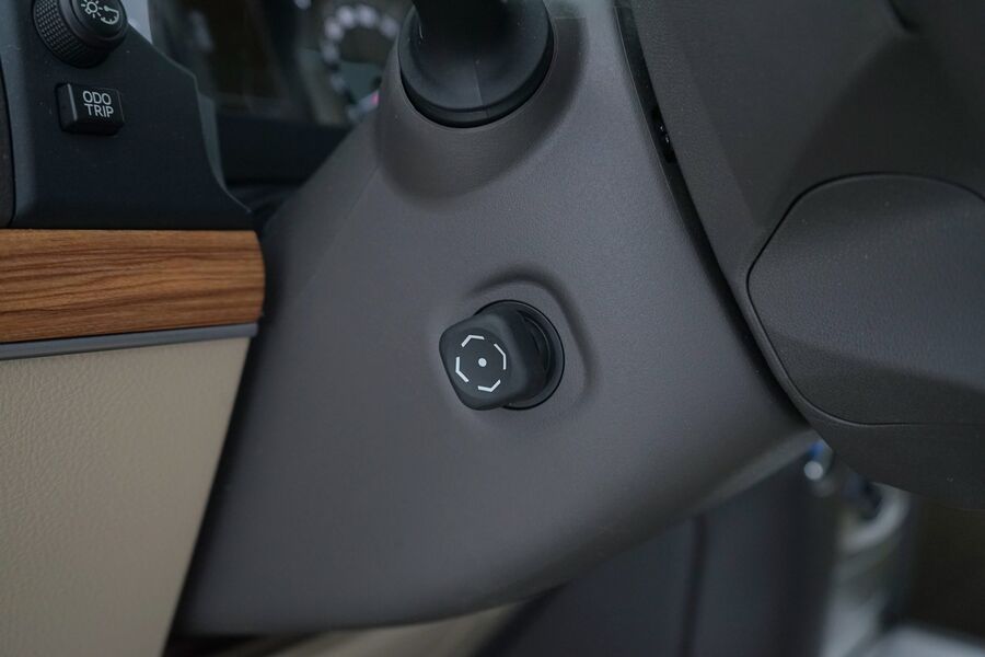 Toyota Land Cruiser vaihtoauto