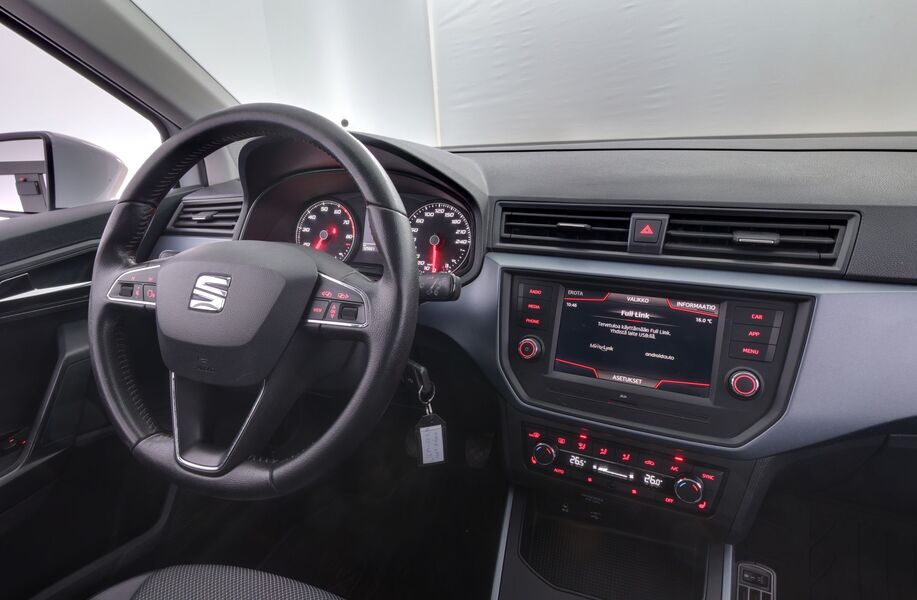 SEAT Arona vaihtoauto