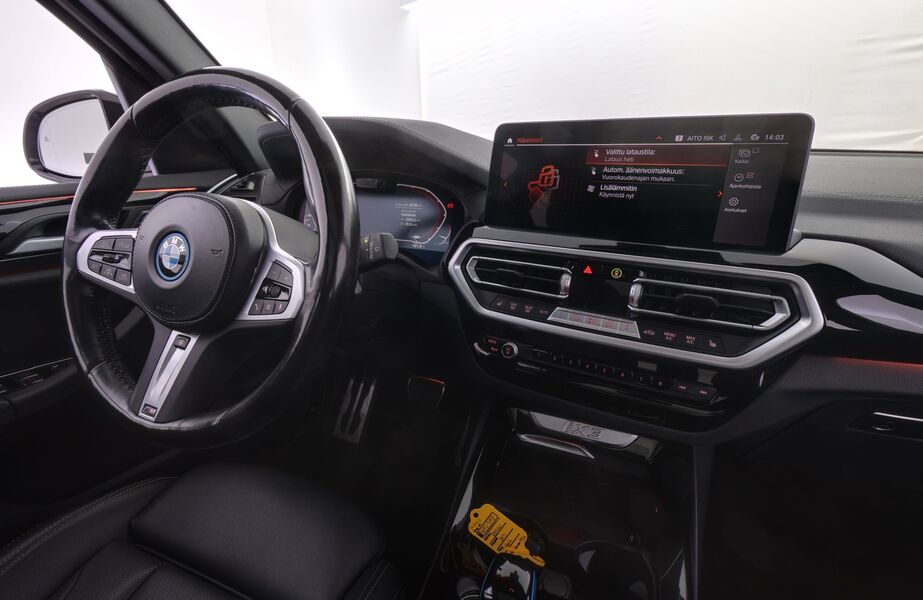 BMW iX3 vaihtoauto