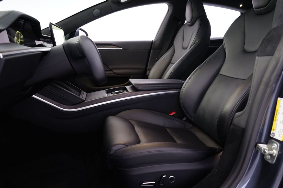 Tesla Model S vaihtoauto