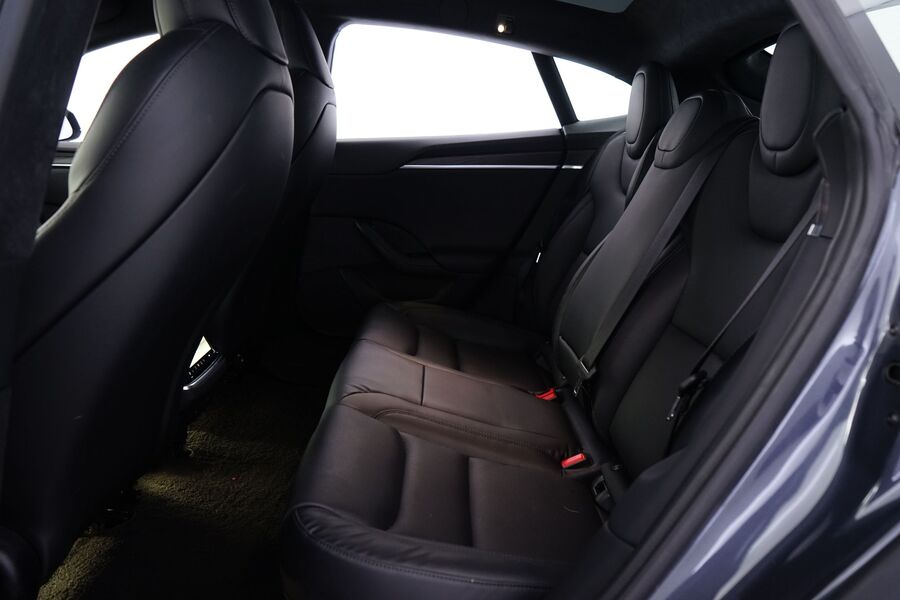 Tesla Model S vaihtoauto