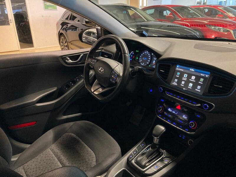 Hyundai IONIQ plug-in vaihtoauto