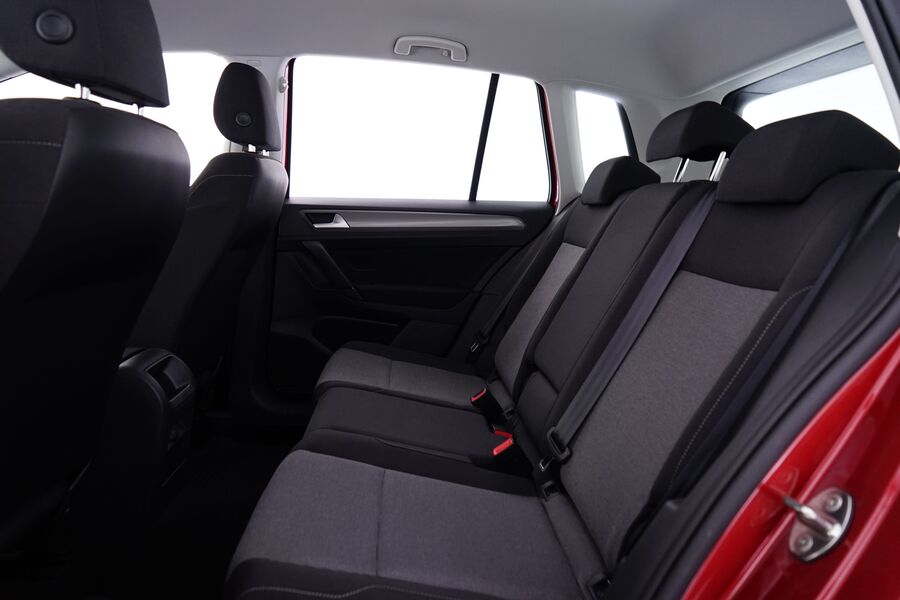 Volkswagen Golf Sportsvan vaihtoauto