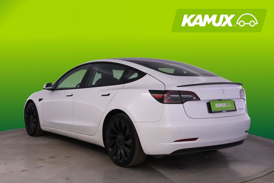 Tesla Model 3 vaihtoauto