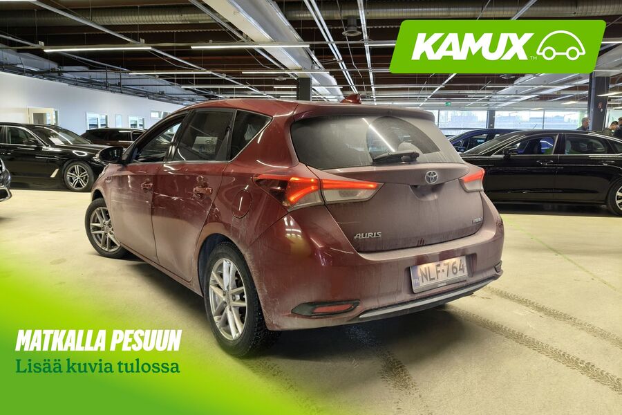 Toyota Auris vaihtoauto