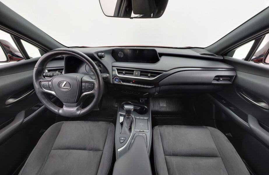 Lexus UX vaihtoauto