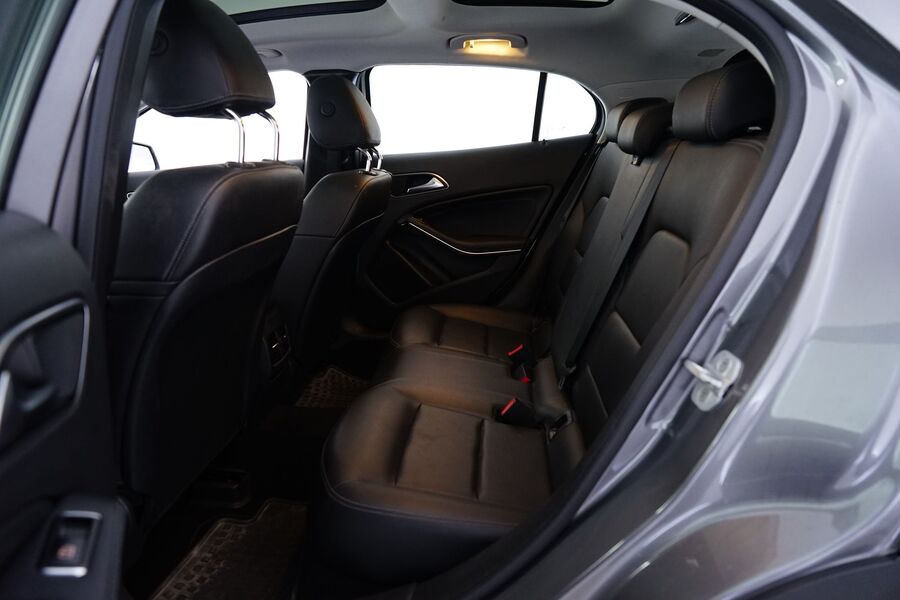 Mercedes-Benz GLA vaihtoauto