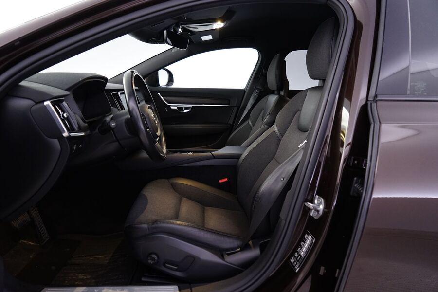 Volvo V90 Cross Country vaihtoauto