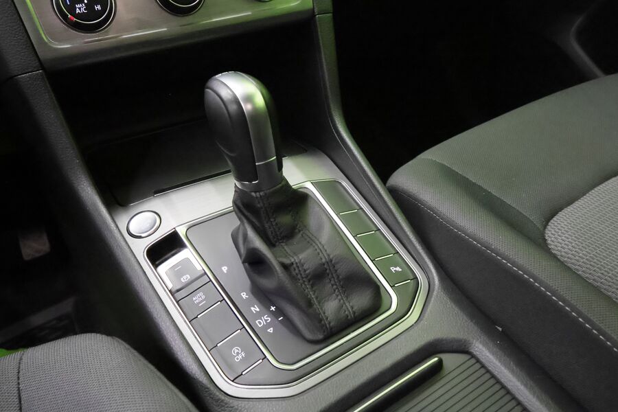 Volkswagen Golf Sportsvan vaihtoauto