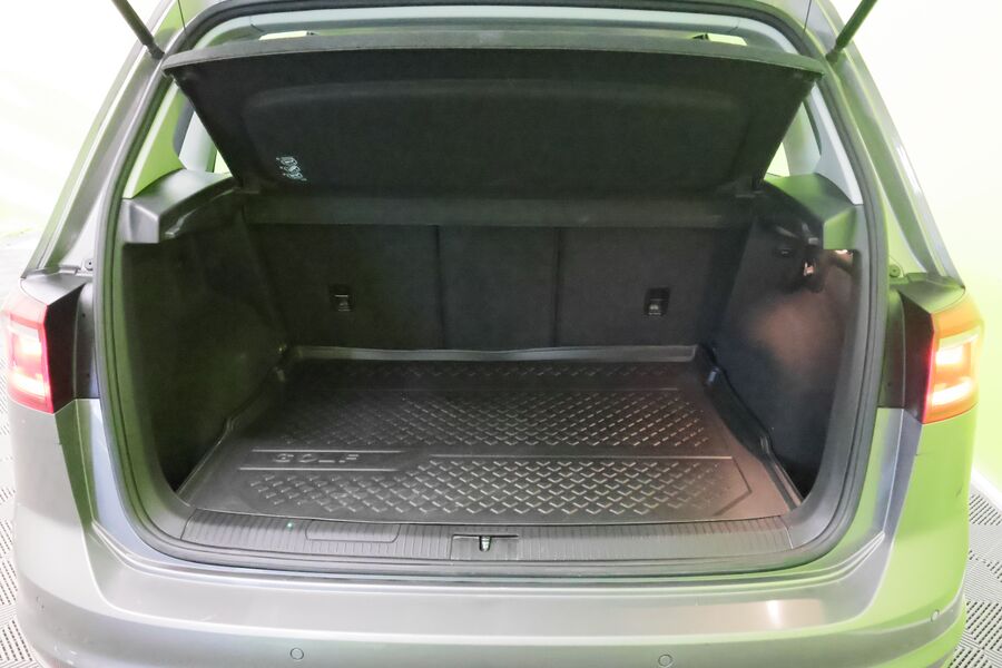 Volkswagen Golf Sportsvan vaihtoauto