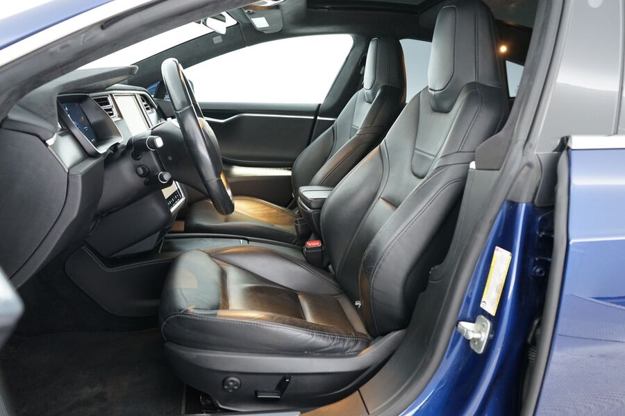 Tesla Model S vaihtoauto