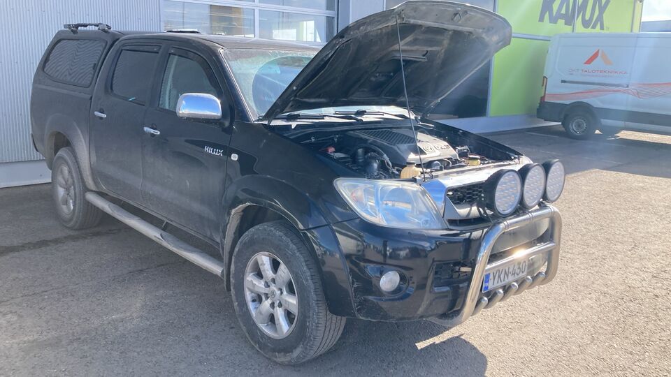 Toyota Hilux vaihtoauto