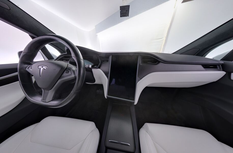 Tesla Model X vaihtoauto
