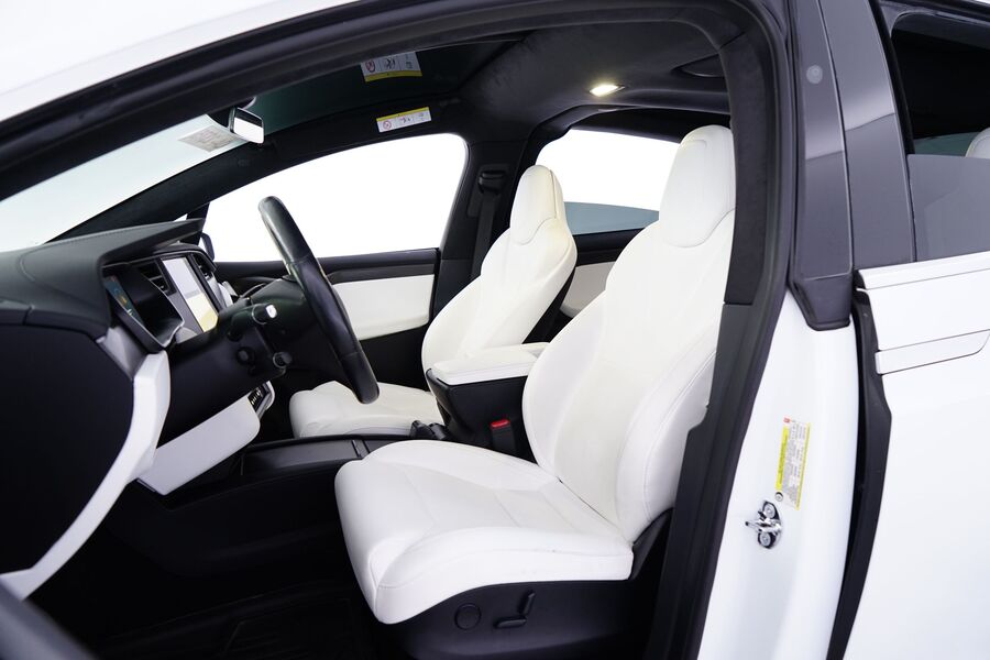 Tesla Model X vaihtoauto