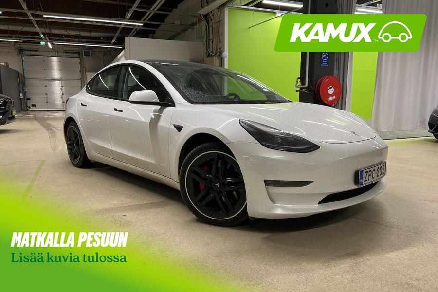 Tesla Model 3 vaihtoauto