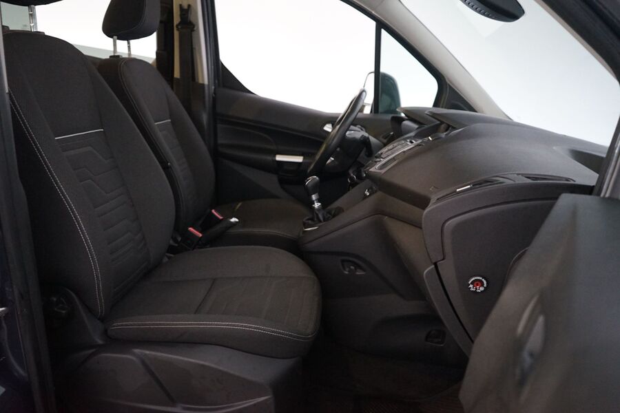 Ford Grand Tourneo Connect vaihtoauto