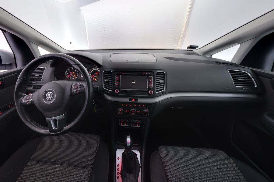 Volkswagen Sharan vaihtoauto