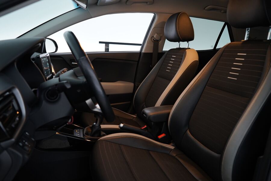 Kia Stonic vaihtoauto