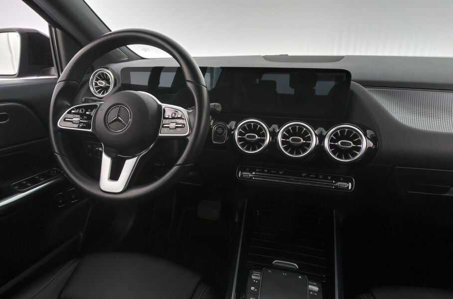 Mercedes-Benz GLA vaihtoauto