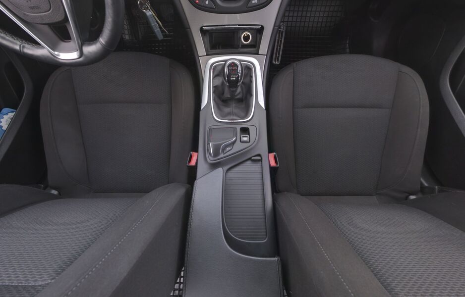 Opel Insignia vaihtoauto