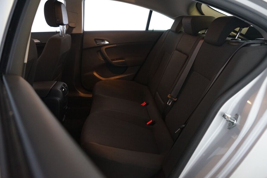 Opel Insignia vaihtoauto