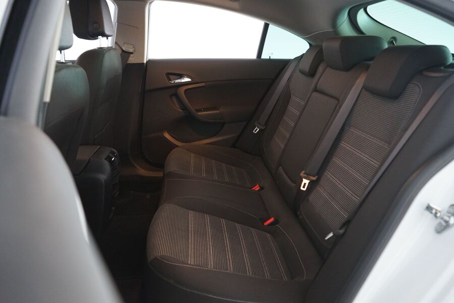 Opel Insignia vaihtoauto