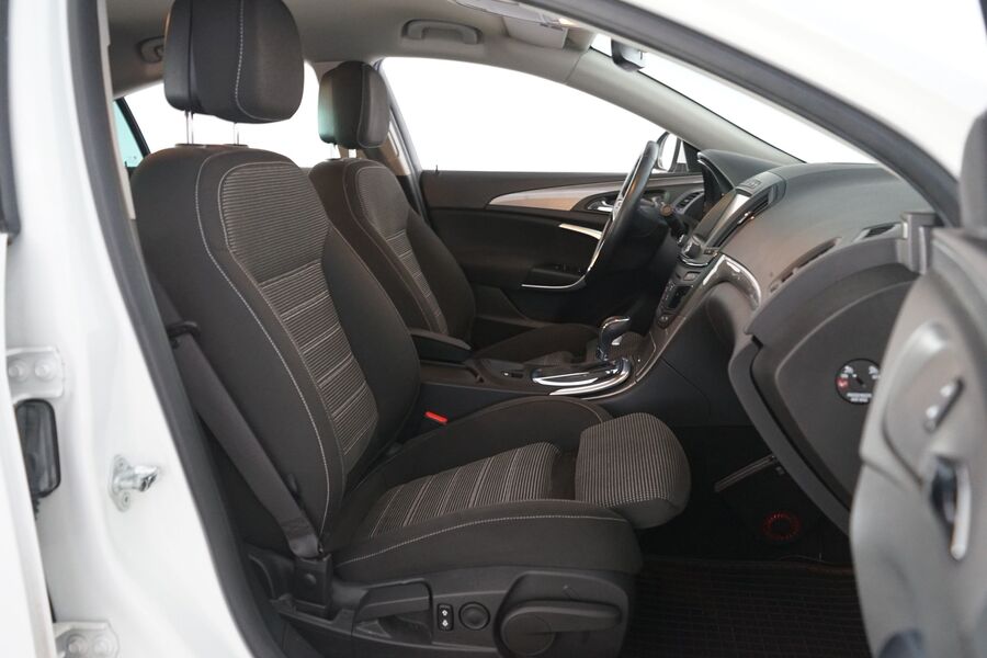 Opel Insignia vaihtoauto