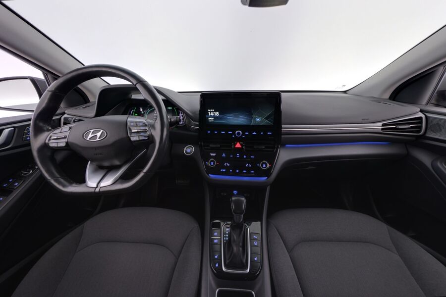 Hyundai IONIQ hybrid vaihtoauto