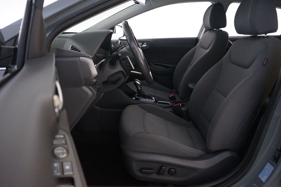 Hyundai IONIQ hybrid vaihtoauto