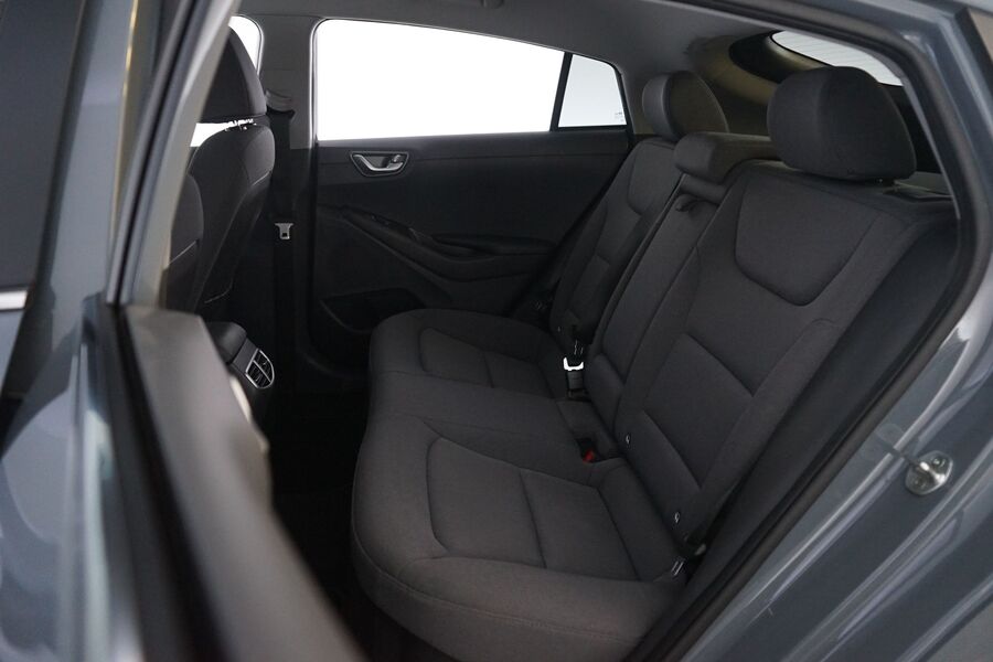 Hyundai IONIQ hybrid vaihtoauto