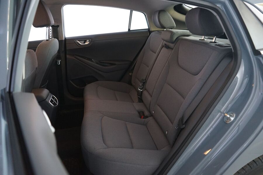 Hyundai IONIQ electric vaihtoauto