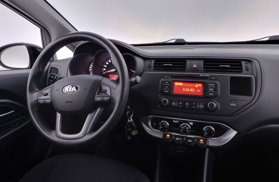 Kia Rio vaihtoauto