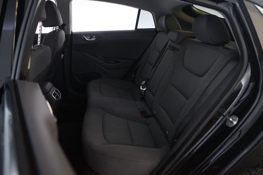 Hyundai IONIQ electric vaihtoauto