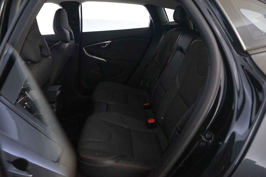 Volvo V40 Cross Country vaihtoauto