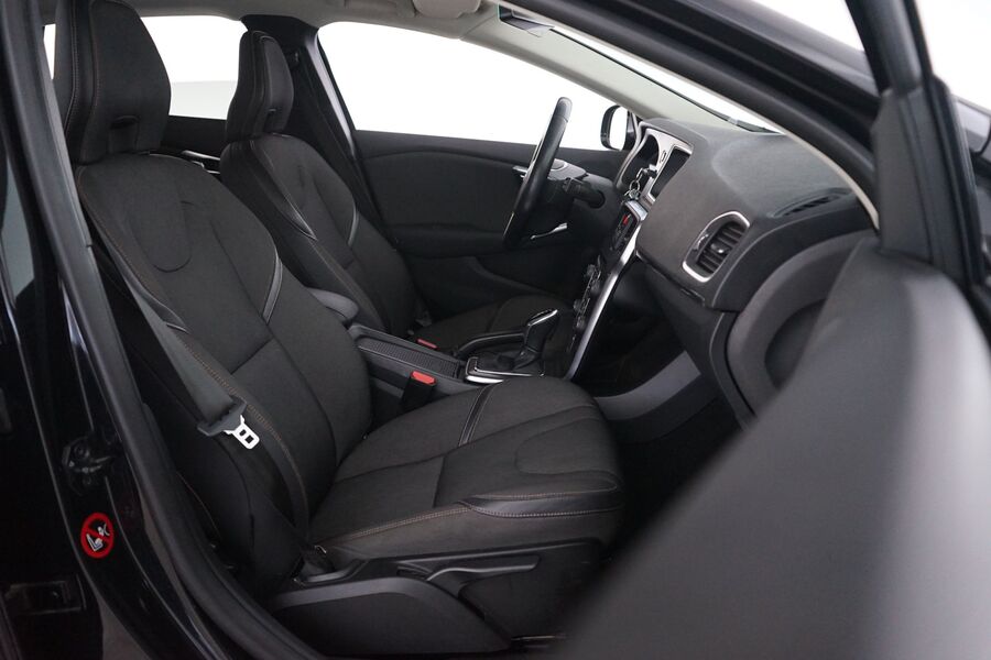 Volvo V40 Cross Country vaihtoauto