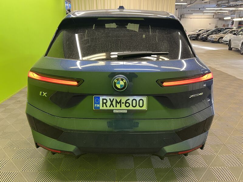 BMW iX vaihtoauto