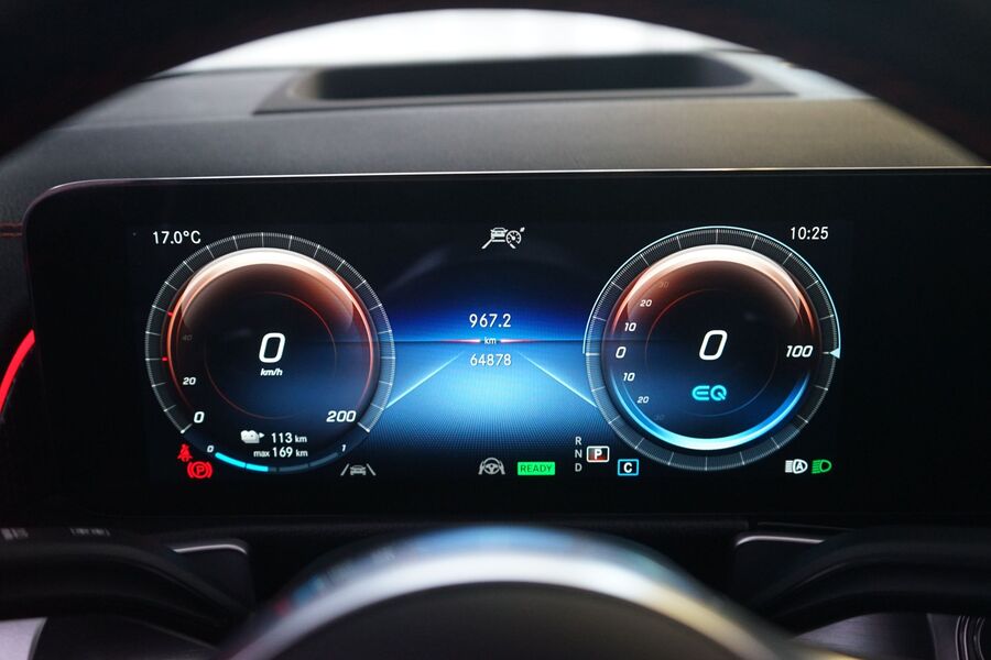 Mercedes-Benz EQB vaihtoauto