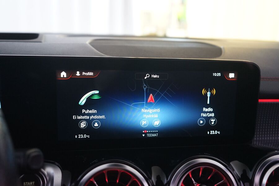 Mercedes-Benz EQB vaihtoauto