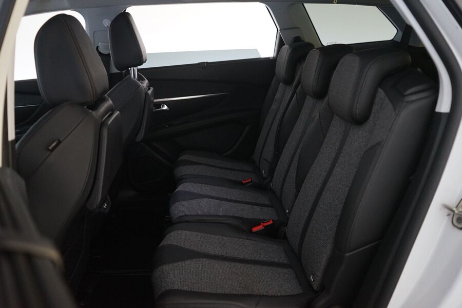 Peugeot 5008 vaihtoauto