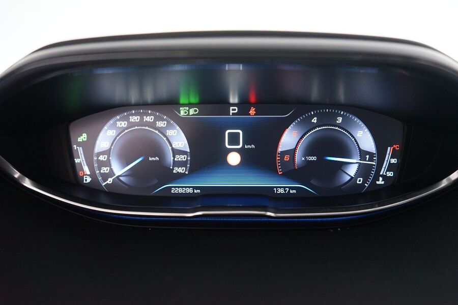 Peugeot 5008 vaihtoauto