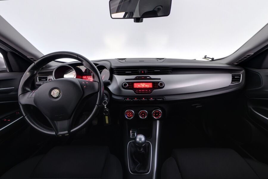 Alfa Romeo Giulietta vaihtoauto