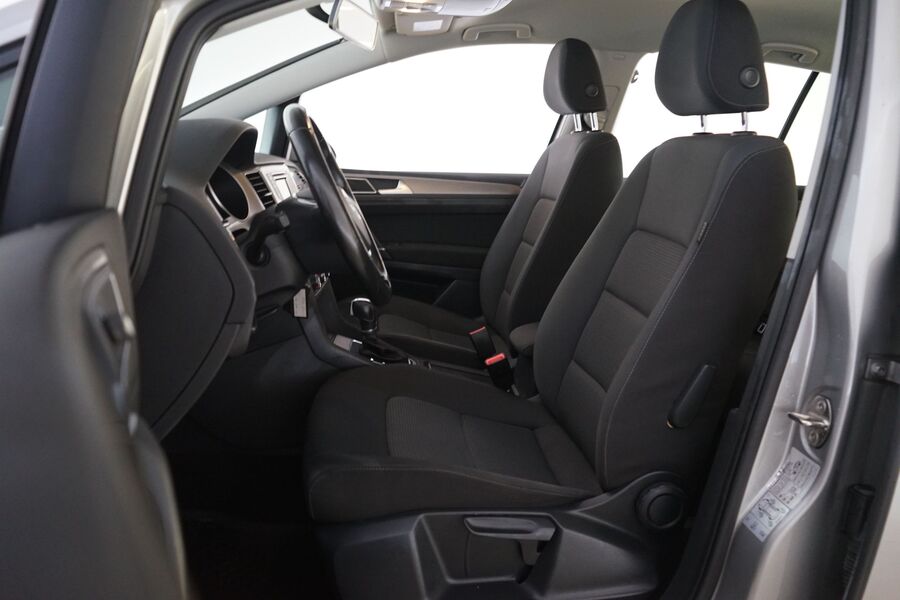 Volkswagen Golf Sportsvan vaihtoauto