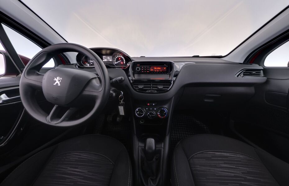 Peugeot 208 vaihtoauto