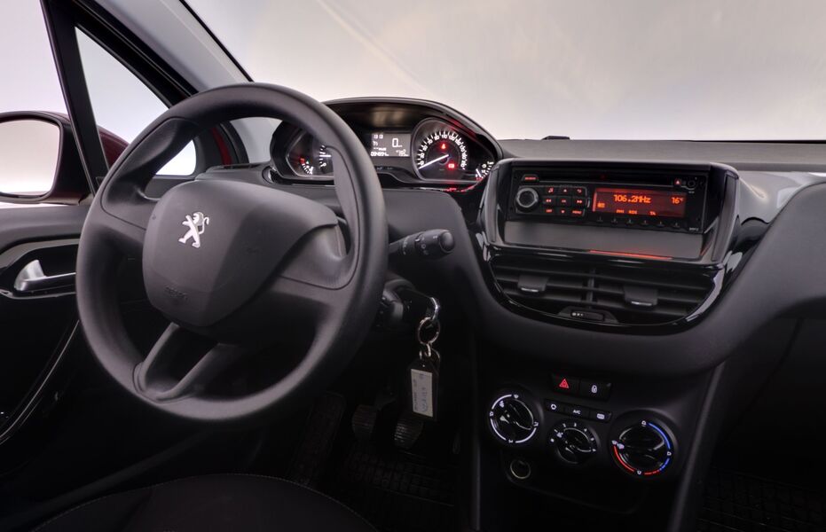 Peugeot 208 vaihtoauto